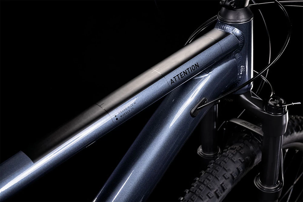 Cube Attention Indigoblack´n´black 4 Cube Attention Indigoblack´n´black – Image 2