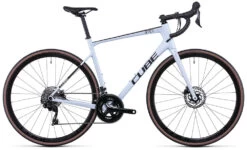Cube Attain GTC Race Frostwhite´n´carbon