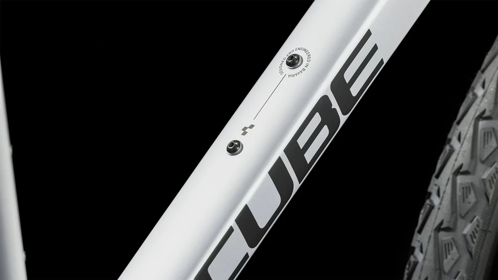 Cube Nature EXC Polarsilver´n´black 7 Cube Nature EXC Polarsilver´n´black – Image 5