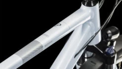 Cube Nature Pro Allroad Frostwhite´n´grey -Équipement De Vélo Cube 646200 D 00
