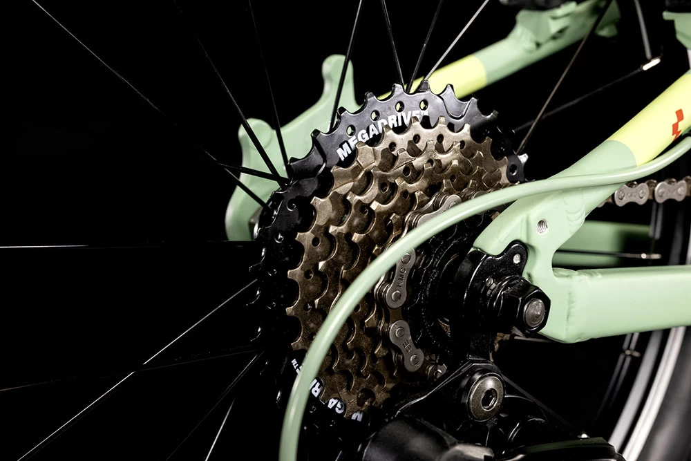 Cube Acid 200 Green´n´white 5 Cube Acid 200 Green´n´white – Image 3