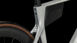 Cube Agree C:62 SLT Silver´n´black -Équipement De Vélo Cube Agree C62 SLT silver n black 678400 3