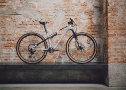 Cube AMS ZERO99 C:68X Race 29 Silver´n´black 10 Cube AMS ZERO99 C:68X Race 29 Silver´n´black -Équipement De Vélo Cube CUBE AMS ZERO99 C68X Race 29 silver n black 1