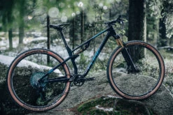 Cube AMS ZERO99 C:68X SLT 29 Liquidblue´n´blue -Équipement De Vélo Cube CUBE AMS ZERO99 C68X SLT 29 liquidblue n blue 1