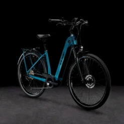 Cube Kathmandu Hybrid ONE 625 Easy Entry Blue´n´black -Équipement De Vélo Cube CUBE Kathmandu Hybrid ONE 625 Easy Entry blue n black 631182 E 2