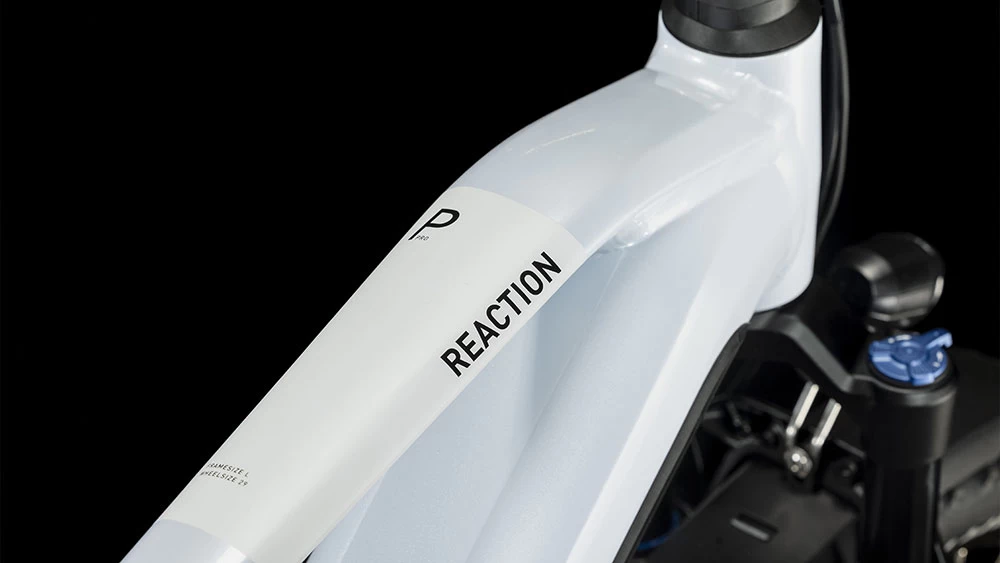 Cube Reaction Hybrid Pro 750 Allroad Flashwhite´n´black 4 Cube Reaction Hybrid Pro 750 Allroad Flashwhite´n´black – Image 2